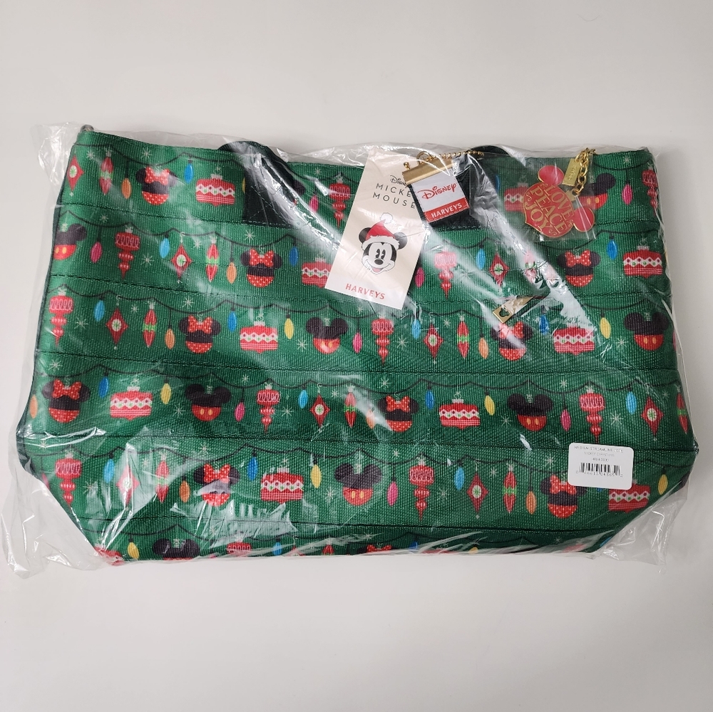 Harveys Seatbelt Medium Streamline Tote Mickey Christmas